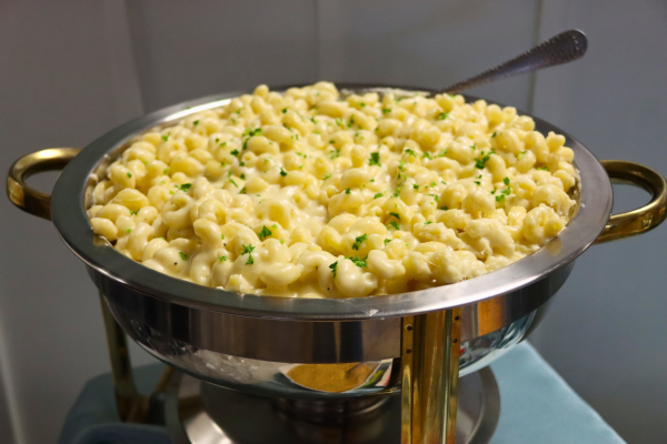 Lee n' Eddies famous mac and cheese on a buffet