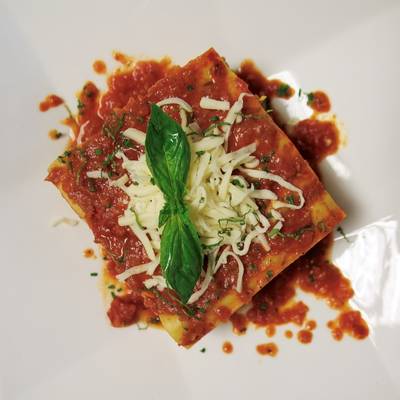 Lee n' Eddies meat lasagna